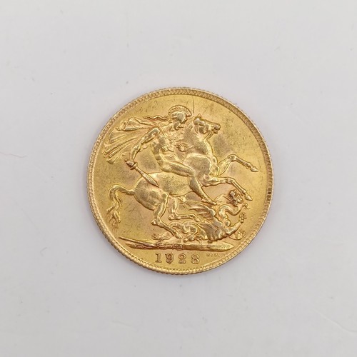 772 - A George V sovereign, 1928