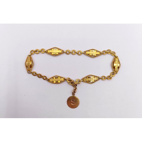 773 - An Indian yellow metal bracelet