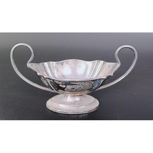 186 - A George V silver sugar bowl, a mustard pot, 7.3 ozt, and a silver plated cup (3)