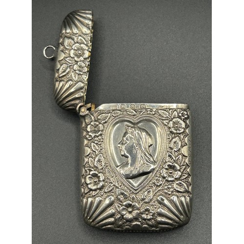 206 - A Victorian silver vesta case,&nbsp;embossed Queen Victoria, Birmingham 1896, 28.1 g, 5.5 cm high