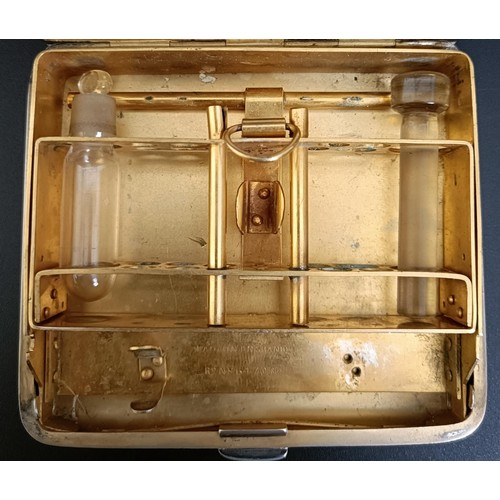 361 - A George V silver medical box, with fitted interior, Birmingham 1928, 5 cm wide