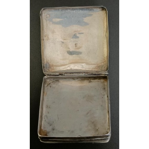 244 - A Dutch silver coloured metal box, initialled, 24.3 g, 4.5 cm high