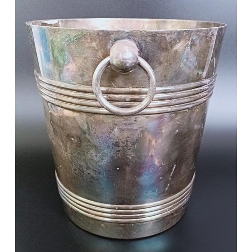 395 - A French silver plated champagne bucket, with ring handles, 25 cm diameter