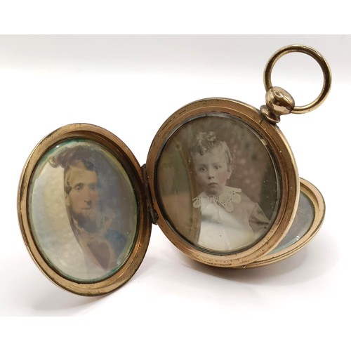 808 - Photographic Interest: An unusual mid Victorian memorial brooch, with two hinged covers, one reveali... 