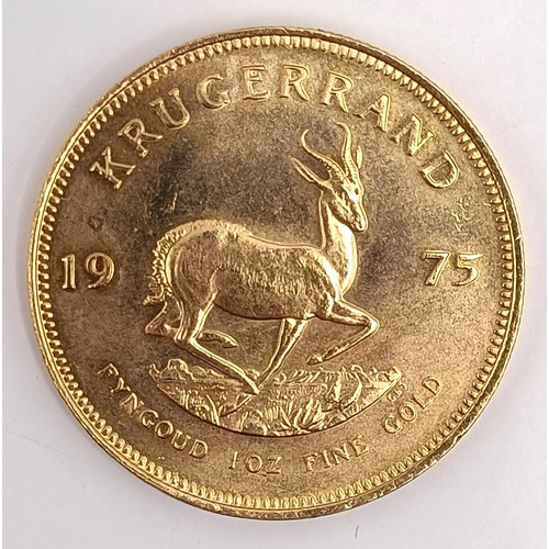 738 - A South African gold krugerrand, 1975