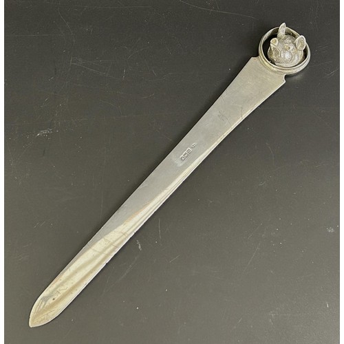 322 - An Edwardian silver letter opener, with pig handle, inscribed Callow of Mount St W, London 1908, 2.9... 