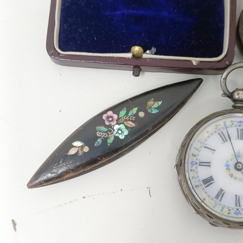 835 - A silver open face pocket watch, assorted costume jewellery and jewellery boxes