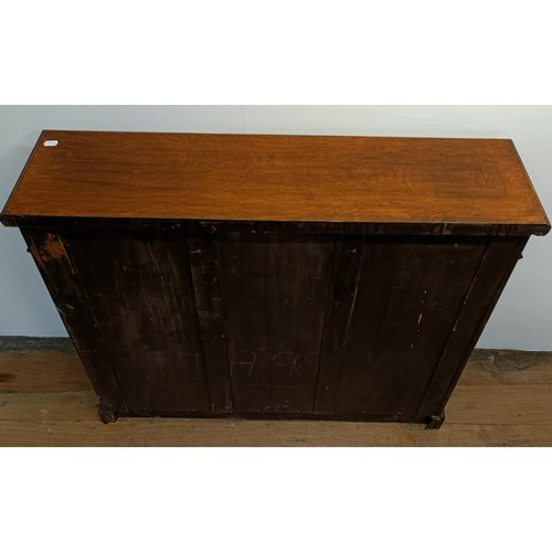 1202 - A mahogany open bookcase, 120 cm wide