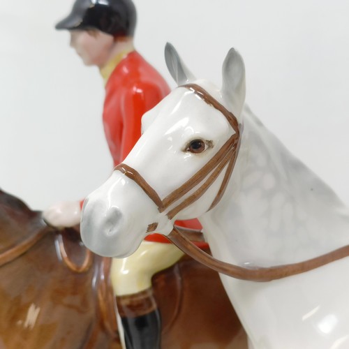 1001 - A Beswick Huntswoman, grey, 1730, and a Huntsman, brown, 1501, both gloss (2)