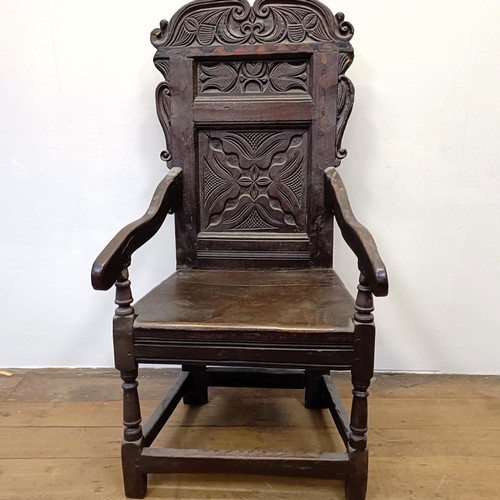 1263 - An oak Wainscot type armchair