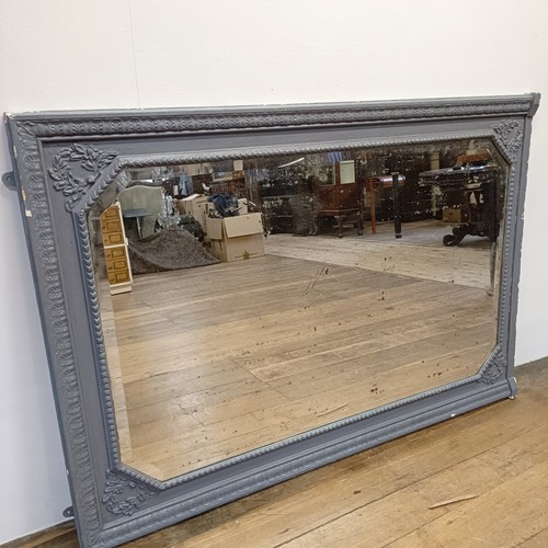 1286 - A painted overmantel mirror, 101 x 147 cm