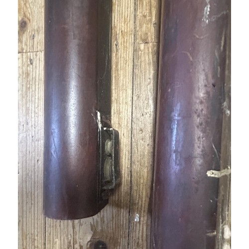 1201 - A pair of mahogany country house curtain poles, with rings, 248 cm wide (qty)