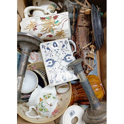 1077 - Assorted ceramics, glass and other items (4 boxes)