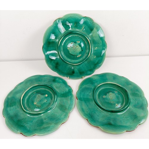 1108 - A set of three Minton majolica oyster dishes, 23 cm diameter (3)