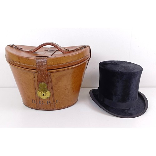 1086 - A gentleman's moleskin top hat by Christy's of London, in a fitted leather box