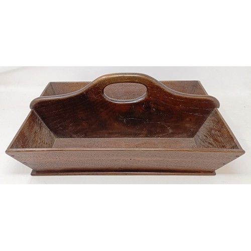 1122 - An oak cutlery tray, assorted other items (qty)