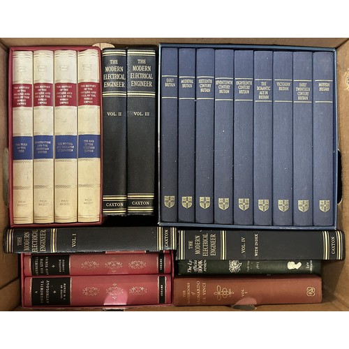 887 - Assorted Folio Society and Folio Society type books (box)