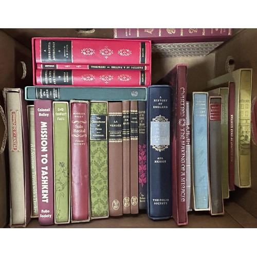 891 - Assorted Folio Society and Folio Society type books (box)