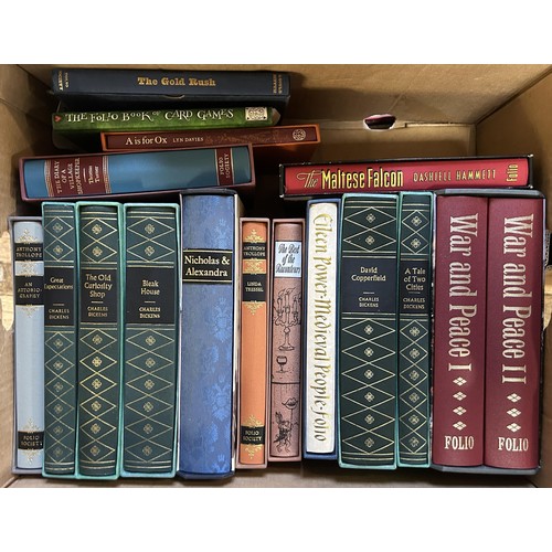 892 - Assorted Folio Society and Folio Society type books (box)