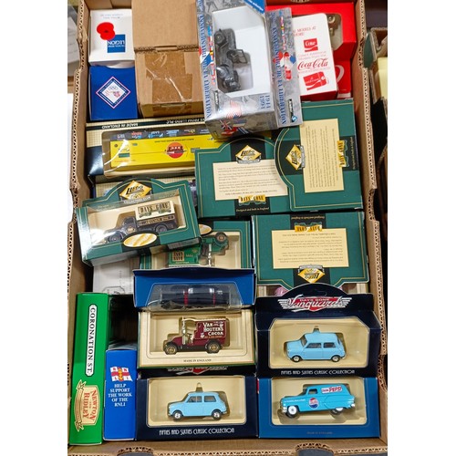 212 - Assorted Days Gone models, all boxed, other similar models, and Days Gone catalogues (4 boxes)