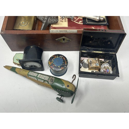 1034 - A Chinese silver plated pipe, and other items, in a mahogany box