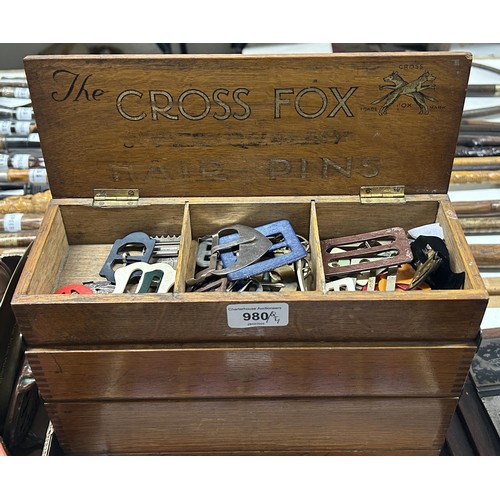 980 - A vintage The Fox hairpin box, assorted buckles, other sewing items and a sewing machine (qty)