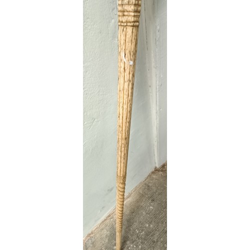 1115 - A 19th century whale bone walking stick, 85 cm Provenance: Part of a single owner collection of walk... 