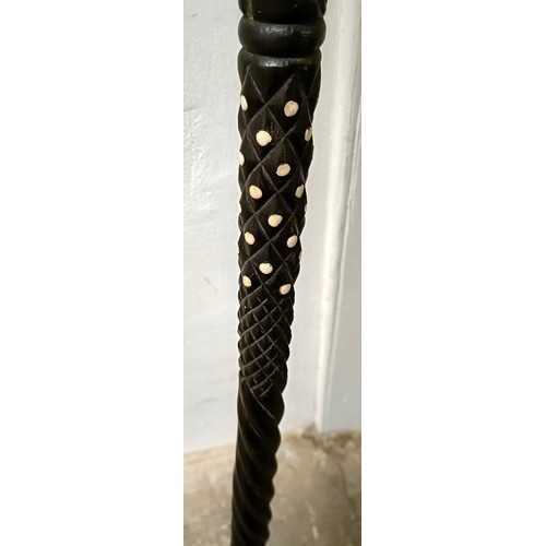 1121 - A carved ebony walking stickProvenance: Part of a single owner collection of walking sticks and rela... 