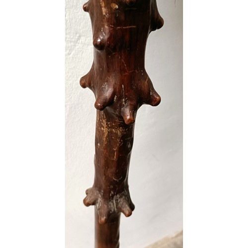 1124 - A treen walking stick, probably holly, 87 cm Provenance: Part of a single owner collection of walkin... 