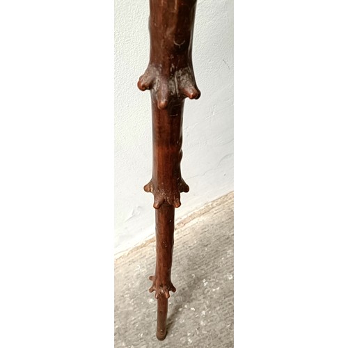 1124 - A treen walking stick, probably holly, 87 cm Provenance: Part of a single owner collection of walkin... 