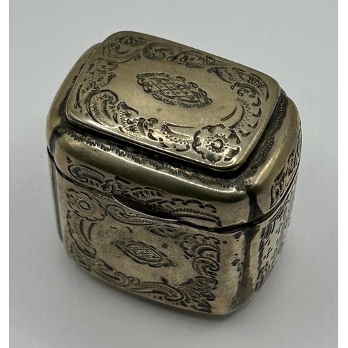 843 - A Continental silver coloured metal box, with engraved decoration, probably Dutch, 4 cm high