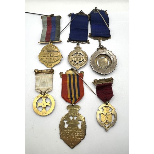 832 - A silver Masonic medal for Justice, Truth and Philanthropy, and five other silver Masonic medals (6)