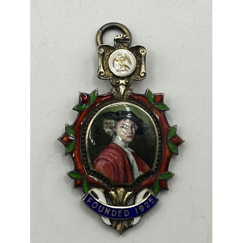 Lot 828       