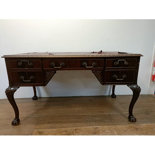 Lot 900       