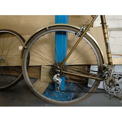 214 - A gent's Carlton Corsair racing bicycle, with a spare wheelPlease see our terms and conditions in re... 