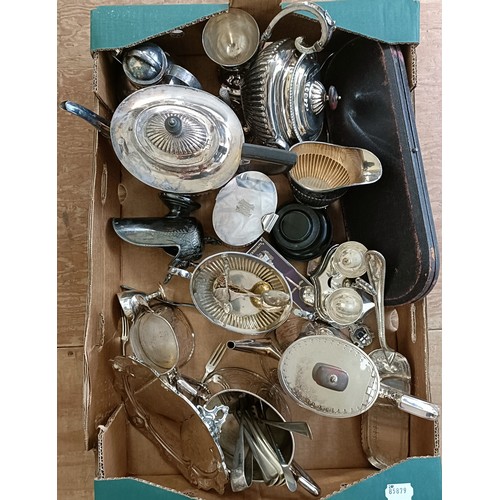 627 - A silver plated three piece tea set and assorted other silver plate (box)