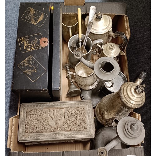 641 - A pair of pewter oil lamps, a lacquered box, a carved box and assorted metalware (box)