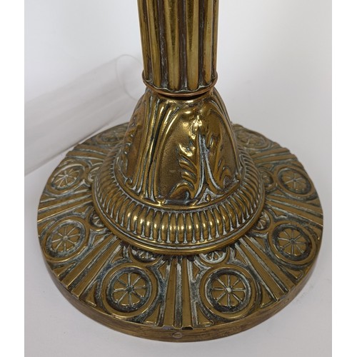 646 - An oil lamp, and another (2)