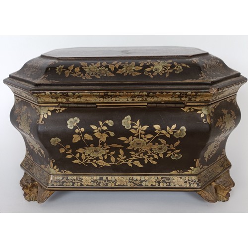 647 - A 19th century lacquered box, decorated in the Chinese manner, 26 cm wide