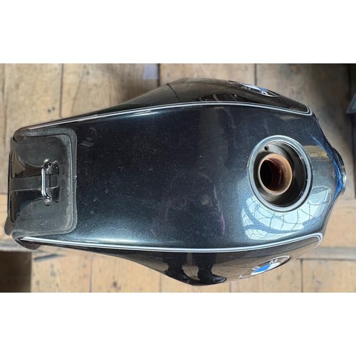 A BMW R90/6 fuel tank