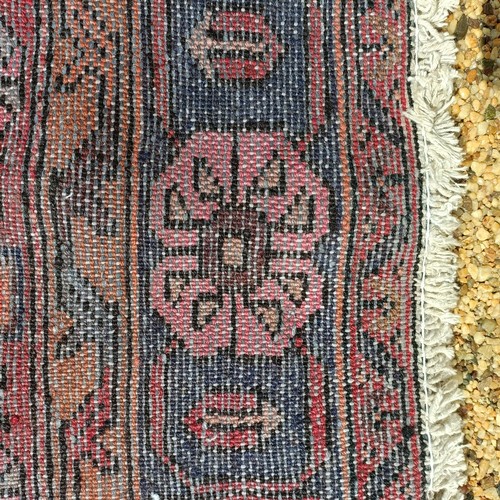 839 - A North West Persian Zanjan rug, 225 x 142 cm