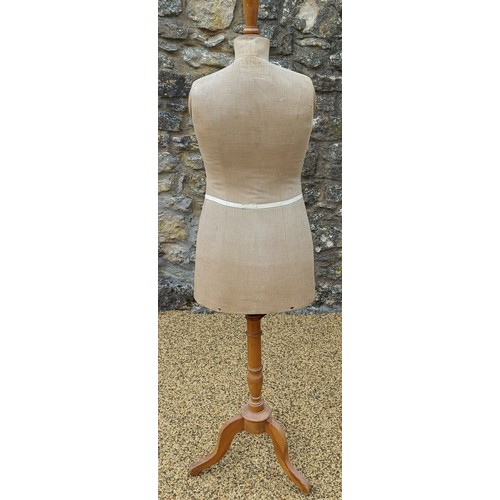758 - A vintage mannequin by Levine of Paris, 165 cm high