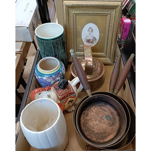 749 - A Poole vase and assorted other items (box)
