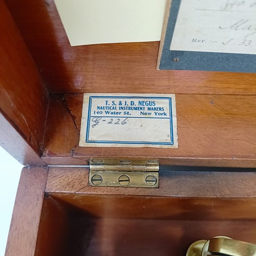 773 - A sextant, engraved Wilfred O'Whites Nautical Instruments, Boston USA in an oak case