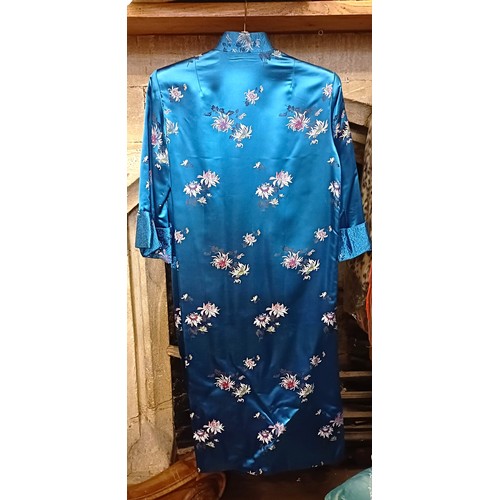 776 - A Chinese jacket and assorted textiles (qty)