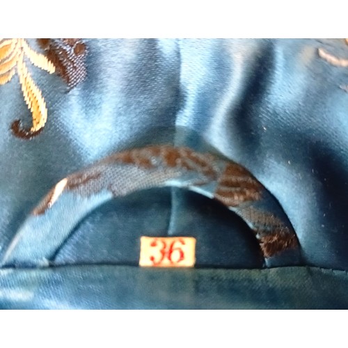 776 - A Chinese jacket and assorted textiles (qty)