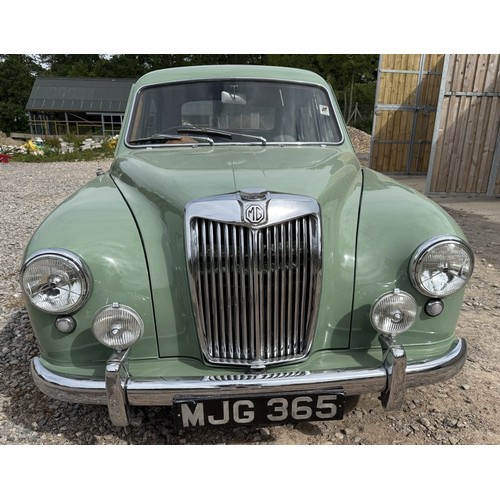 38 - 1957 MG Magnette ZBBest bid to be submittedRegistration number MJG 365Chassis number KAT13/20089Engi... 