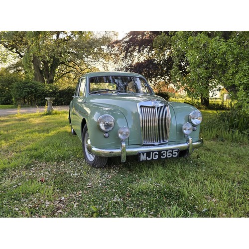 38 - 1957 MG Magnette ZBBest bid to be submittedRegistration number MJG 365Chassis number KAT13/20089Engi... 