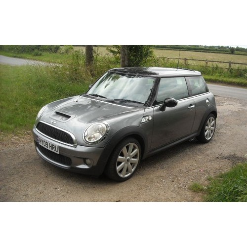 19 - 2009 Mini Cooper SRegistration number HY09 HRUSilver with a black interior95,000 recorded milesFull ... 