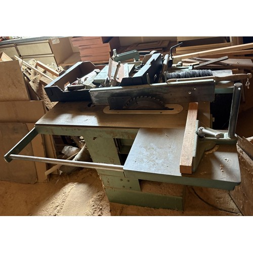 92 - A saw bench, and a dust extractor